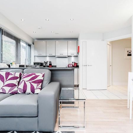 Room Space Service Apartments - New Manor House Bracknell Exterior foto